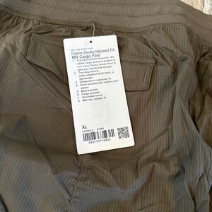 NEW w/tags! Lululemon Dance Studio Relaxed-Fit Mid-Rise Cargo Pant Olive Brown